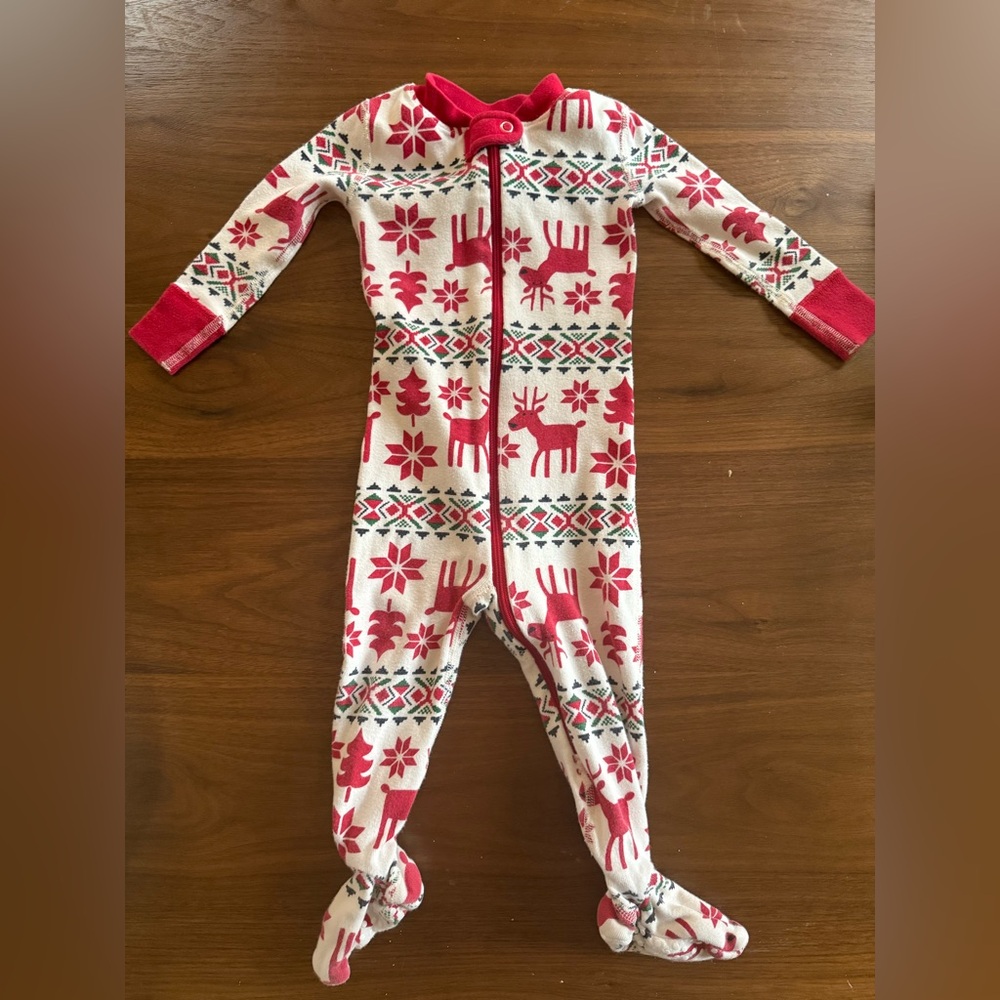 Hanna Andersson Red and White Reindeer Kids Footie. Dear Deer Print